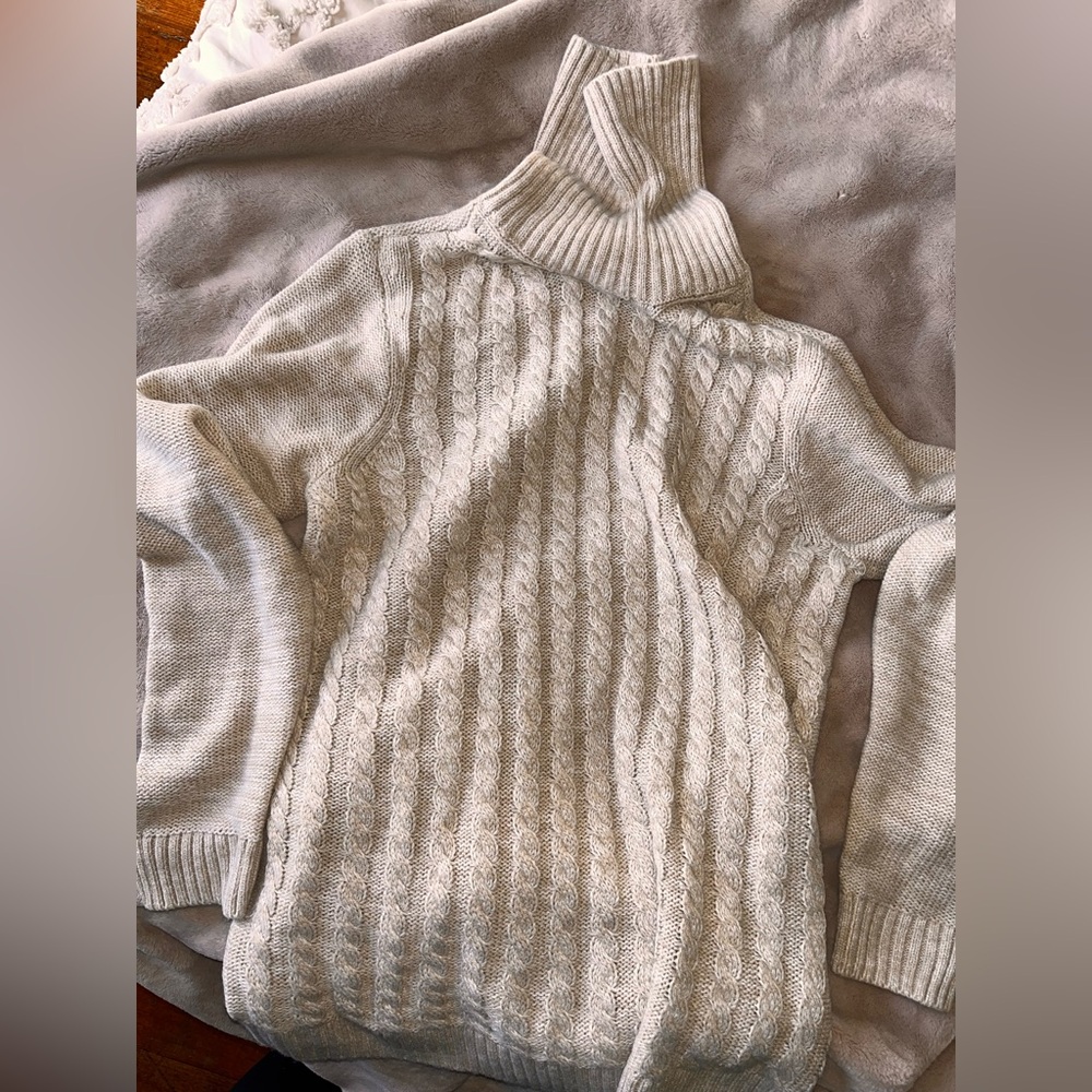 Croft & Barrow Textured Cream Turtleneck Sweater